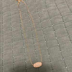 Kendra Scott Elegant Gold Necklace